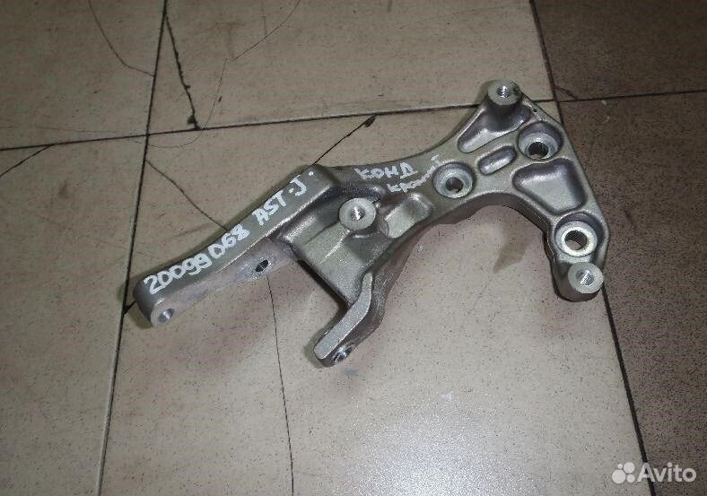 909 285