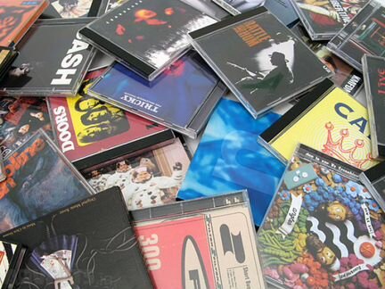 Набор дисков CD-DVD (фильмы-музыка)