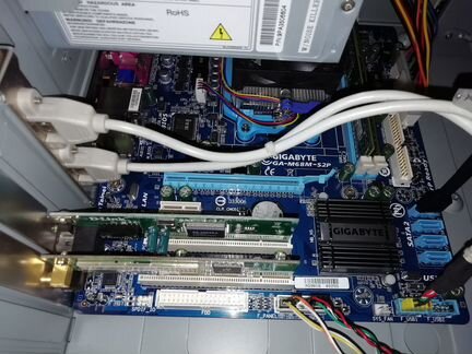 Системный блок AMD 4gb SSD и монитор