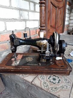 Швейная машинка кайзер