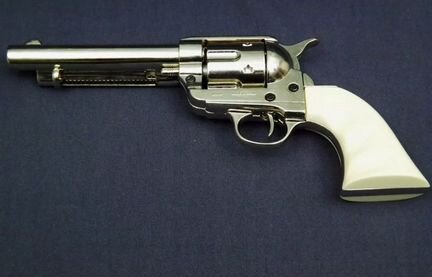 Новый страйкбольный револьвер Кольт «Миротворец»