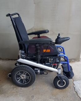 Инвалидная кресло-коляска электрическая B+B