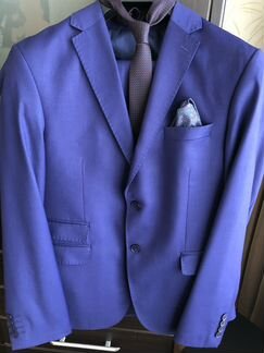 Мужской костюм фиолетовый