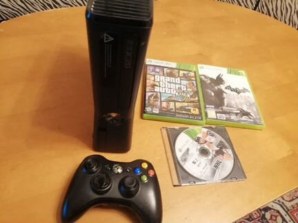 Xbox 360 + 3 игры