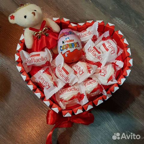 Подарок на 14 февраля Киндер торт