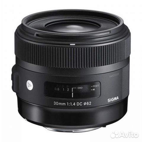 Sigma 30mm f/1,4 DC HSM A для Canon