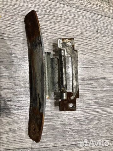 Петля двери стиральной машины