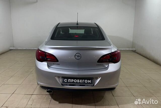 Opel Astra `2013