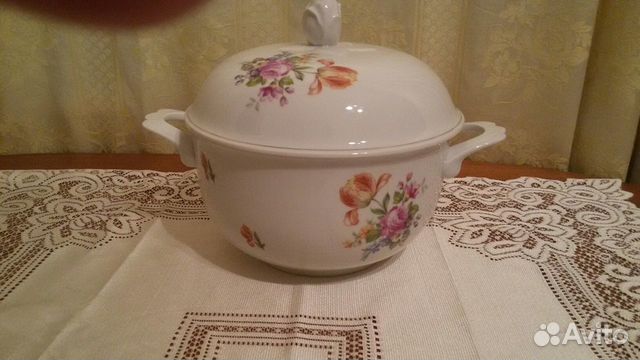 Овальные чашки и супница из гдр