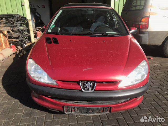 Разбор на запчасти Peugeot 206