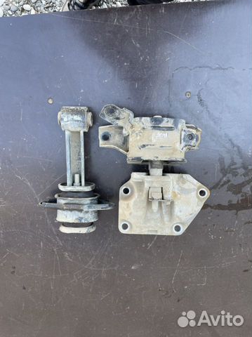 Опора двигателя левая Hyundai Solaris 2 Kia Rio 4