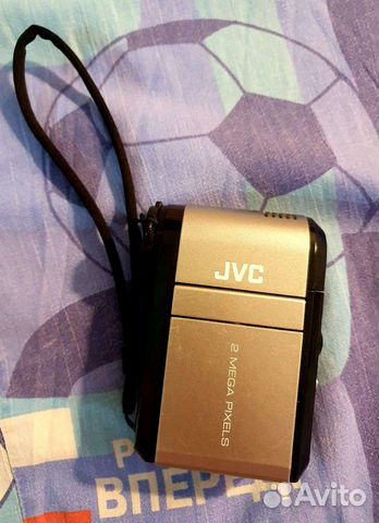 Видео камера gz-mc100e