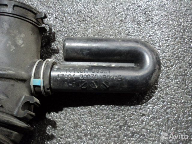 Резонатор воздушного фильтра Toyota Avensis AZT250