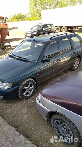Escort 2000