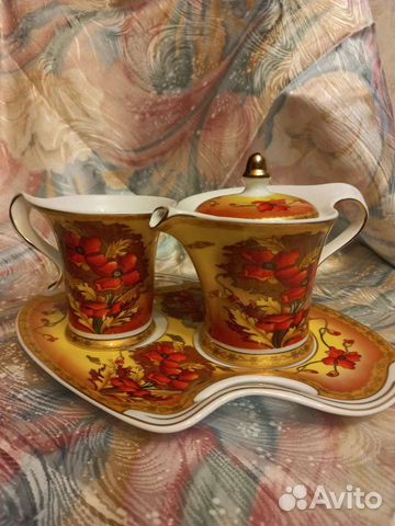 Подарочный набор: чашка/бокал+блюдце/поднос+чайник