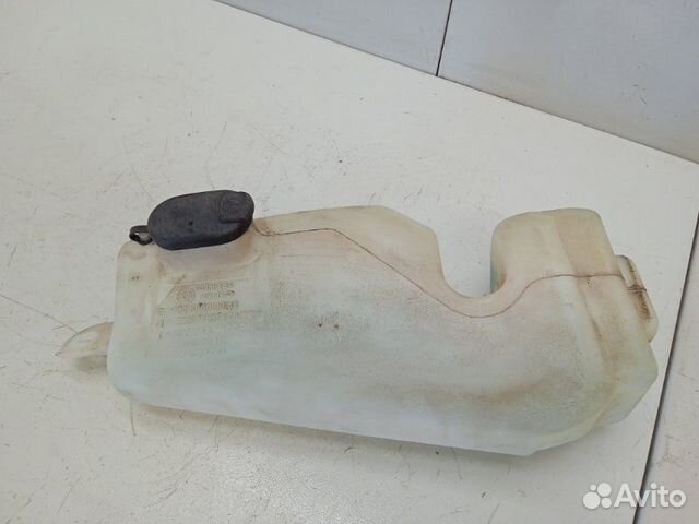 Бачок омывателя лобового стекла Renault Logan 1