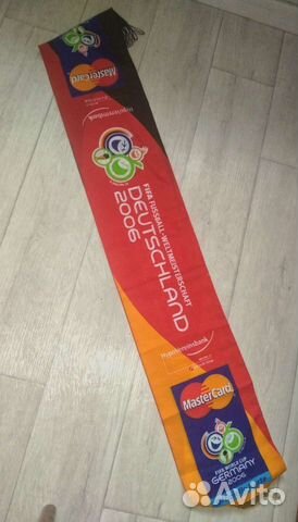 Футбольный шарфы и флаги