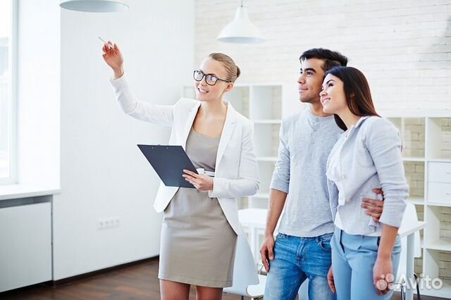 Менеджер по продажам недвижимости