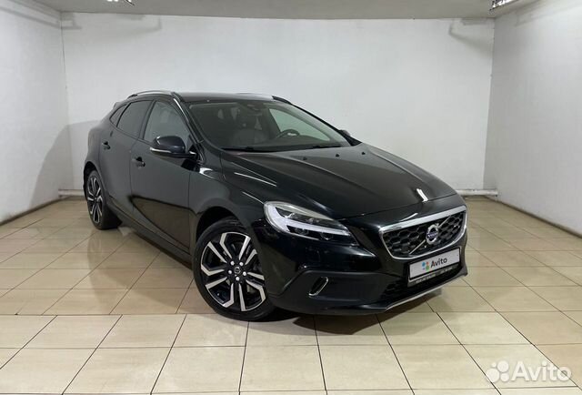 Volvo V40 Cross Country `2017