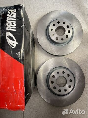 Тормозные диски передние. Volkswagen Skoda