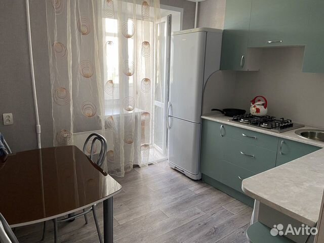 

2-к. квартира, 40 м², 2 кровати
