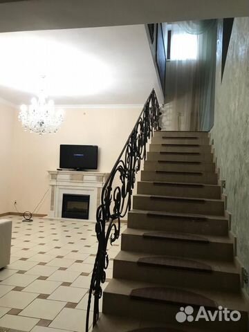 

2-к. коттедж, 180 м²