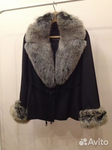 Куртка с меховым воротником