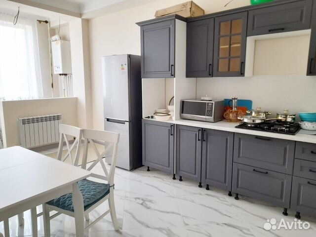 

2-к. квартира, 72 м², 3/9 эт.