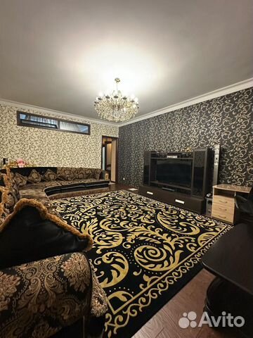 

2-к. квартира, 76 м², 5/12 эт.