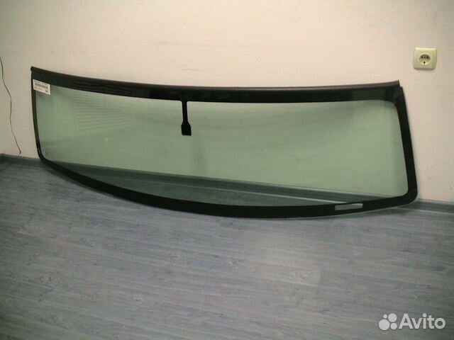 Стекло лобовое Hummer H2 (Хаммер 2)