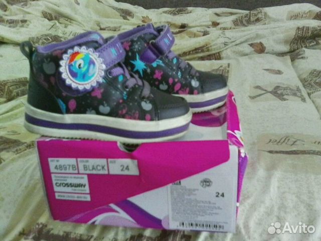 Фирменные кроссовки 24 размер Фирменные кроссовки 24 размер