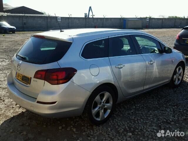 Дверь капот фара бампер Opel astra J