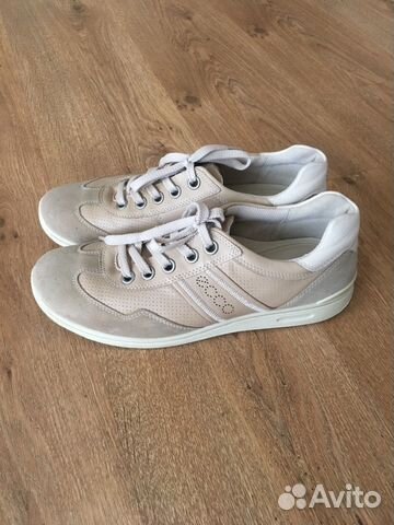 Новые convers 40 размер Новые convers 40 размер