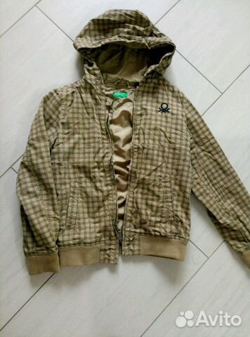 Куртка Benetton осень -весна р-р 140 Куртка Benetton осень -весна р-р 140