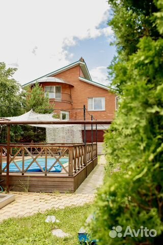 

6-к. дом, 320 м²