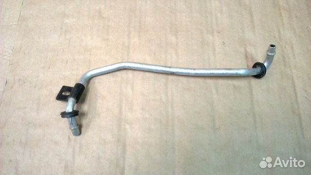 Маслопровод Mercedes w204 w207 А2045280124 Маслопровод Mercedes w204 w207 А2045280124