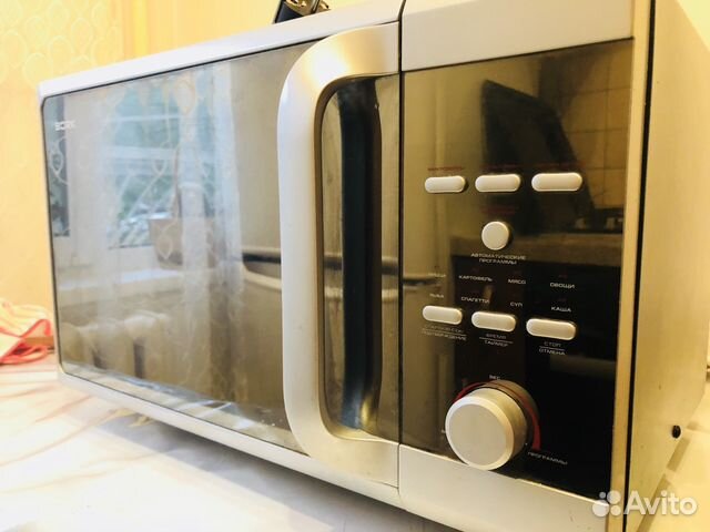 Микроволновая печь Bork W521 Микроволновая печь Bork W521