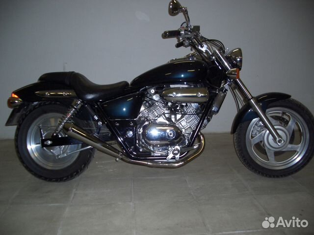 Мотоцикл honda-VT250CR magna