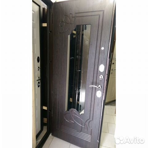 Дверь металлическая входная Ampir Венге с зеркало