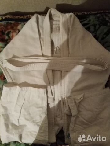 Белое кимоно 40-42 размера рост 152 см