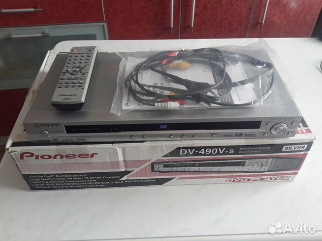 DVD плеер Pioneer +диски с фильмами