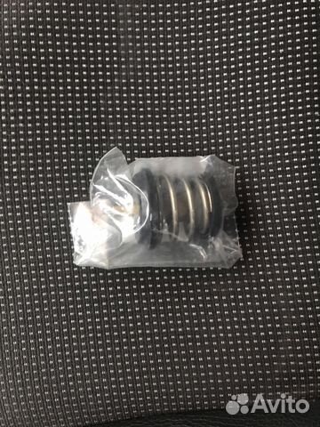 Новый оригинальный термостат VAG 06H121113B Новый оригинальный термостат VAG 06H121113B