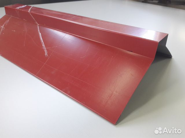 Конек кровельный (фигурный) 100*100 RAL 3011 Конек кровельный (фигурный) 100*100 RAL 3011