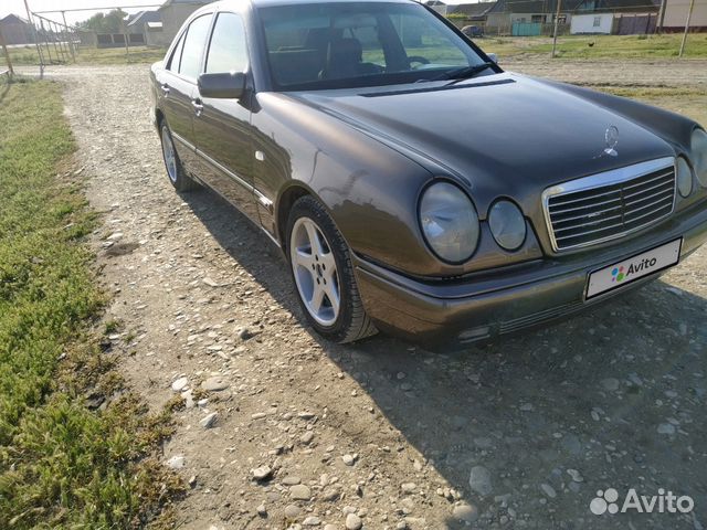 Mercedes-Benz E-класс 2.0 МТ, 1997, 465 666 км