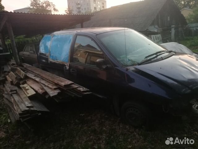 Запчасти б/у на Chrysler Voyager III 2.4 i (EDZ)