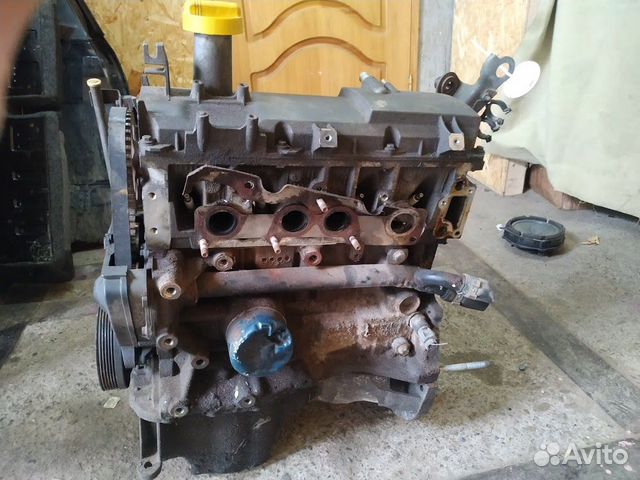 Двигатель рено сандеро 1. Мотор логан 1. Рено логан двигатель двигатель k4m. M9t e710 renault. Двс рено логан 1.