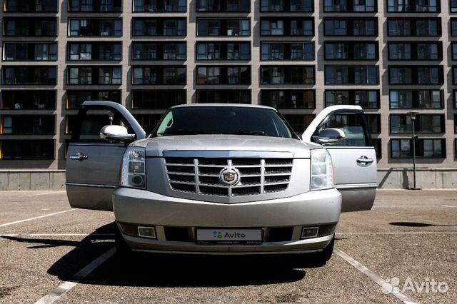 Cadillac Escalade 6.0+ AT, 2011, 180 000 км