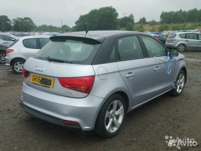 Дверь капот фара бампер Audi A1 Дверь капот фара бампер Audi A1