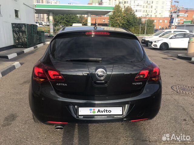 Opel Astra 1.6 AT, 2011, 142 000 км Opel Astra 1.6 AT, 2011, 142 000 км