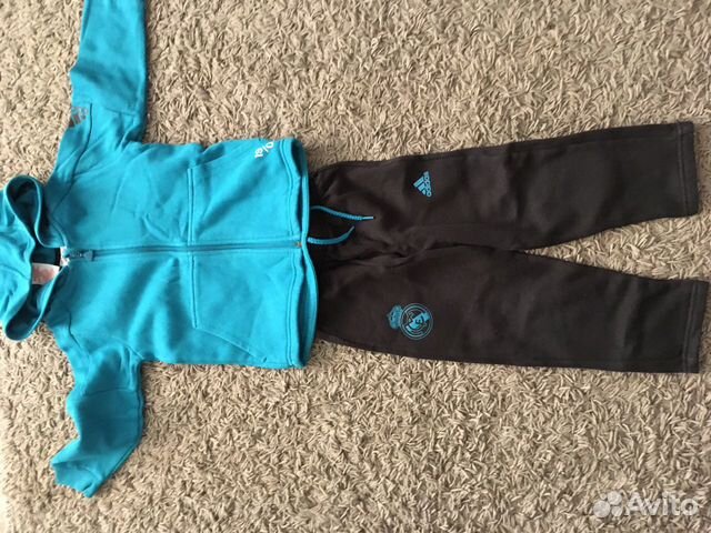 Спортивный костюм Спортивный костюм